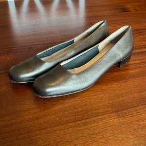 Salvatore Ferragamo Black Leather Low Heel Flats